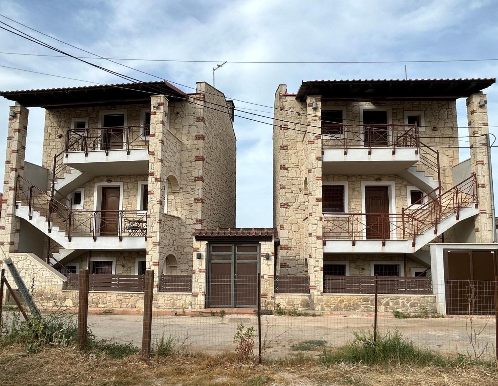 Stone House In Afytos Apartment Exterior photo